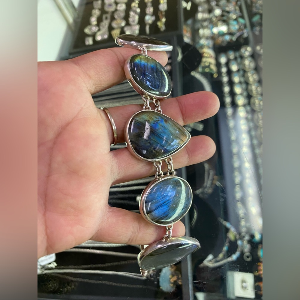 Beautiful Sterling Silver& Labradorite Bracelet
